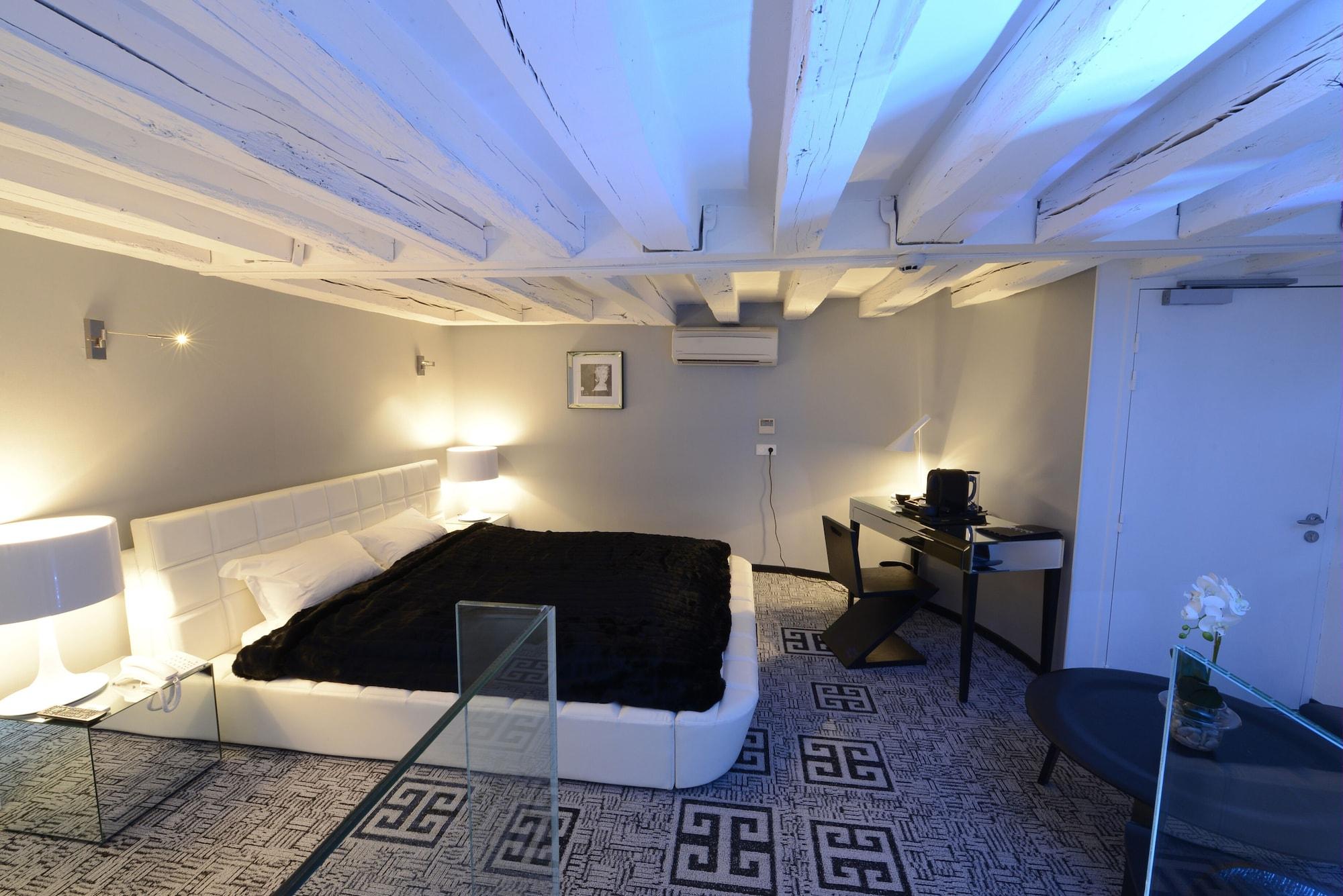 Art Hotel 4*