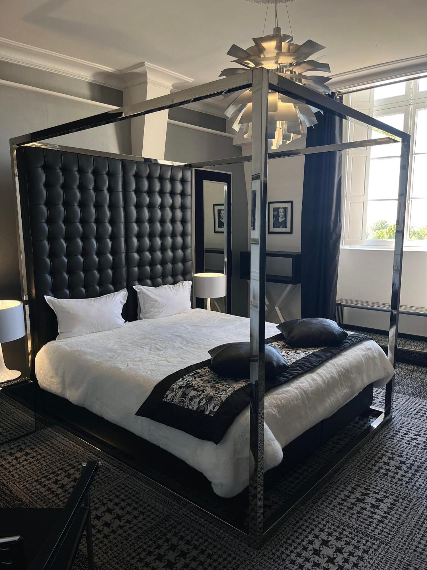 Hotel Art 4*